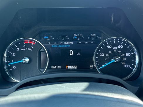 Used 2022 Ford F250 Lariat w/ Lariat Ultimate Package AWD/4WD image 9