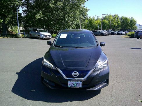 Used 2018 Nissan Leaf SL w/ SL Technology Package FWD image 8