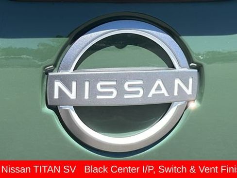 Used 2024 Nissan Titan SV w/ SV Bronze Edition Package AWD/4WD image 28