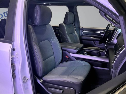 Used 2022 RAM 1500 Big Horn AWD/4WD image 29