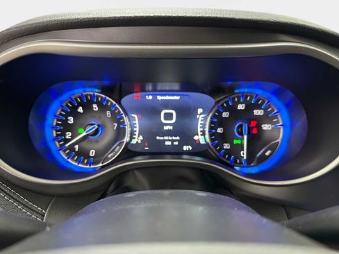 New 2026 Chrysler Pacifica Select FWD image 11