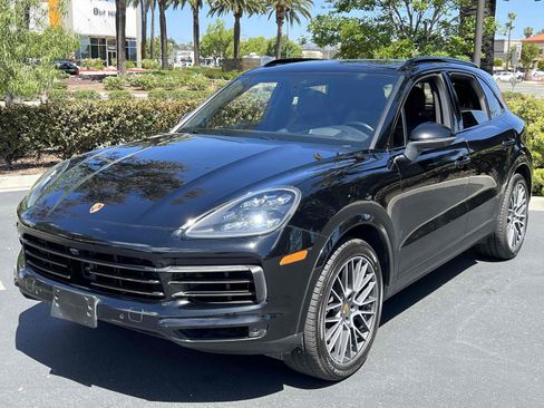 Used 2019 Porsche Cayenne S image 13