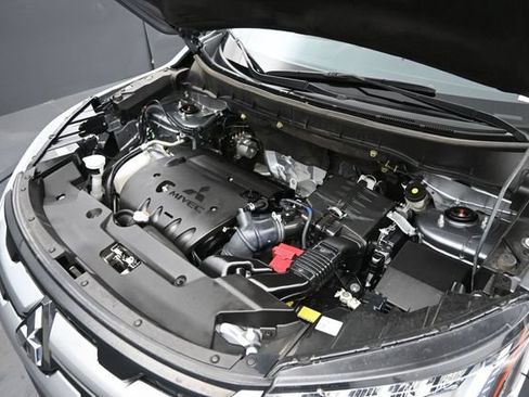 Used 2024 Mitsubishi Outlander Sport SE AWD/4WD image 46