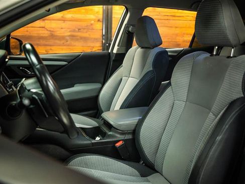 Used 2023 Subaru Outback Premium AWD/4WD image 9