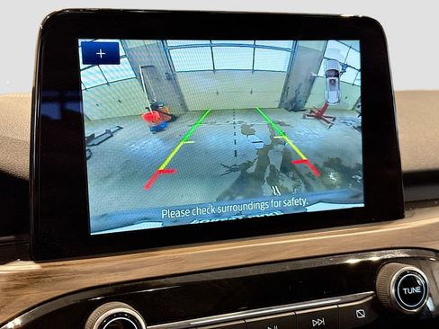 Certified 2020 Ford Escape Titanium image 12