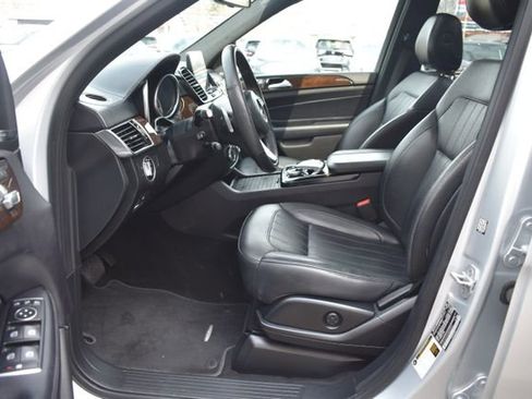 Used 2017 Mercedes-Benz GLS 450 4MATIC w/ Premium Package image 19