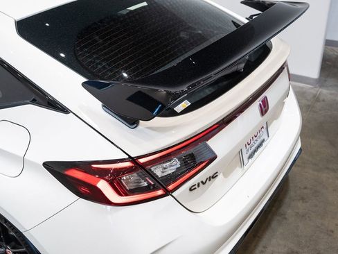 Used 2025 Honda Civic Type R image 14