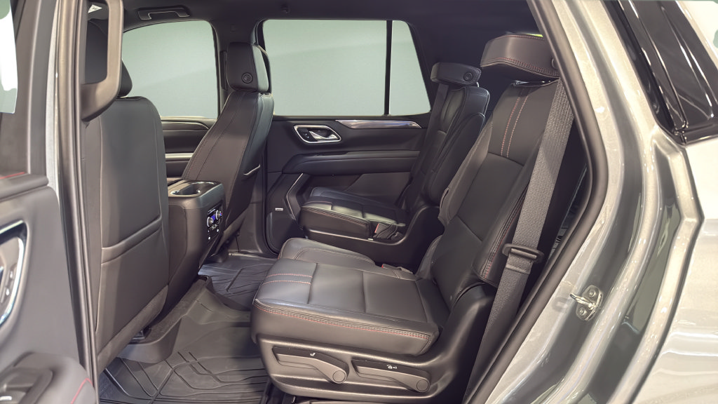 Used 2023 Chevrolet Tahoe RST w/ RST Performance Edition AWD/4WD image 16