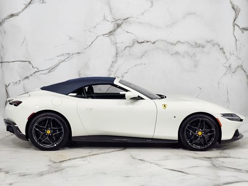 Used 2025 Ferrari Roma Spider image 10