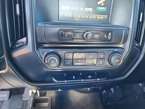 Used 2017 Chevrolet Silverado 1500 Custom w/ Custom Convenience Package image 12