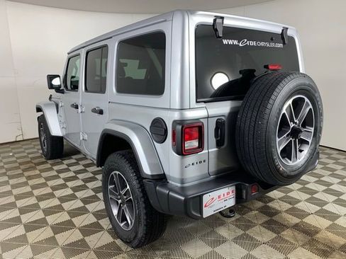 Used 2023 Jeep Wrangler Sahara image 7