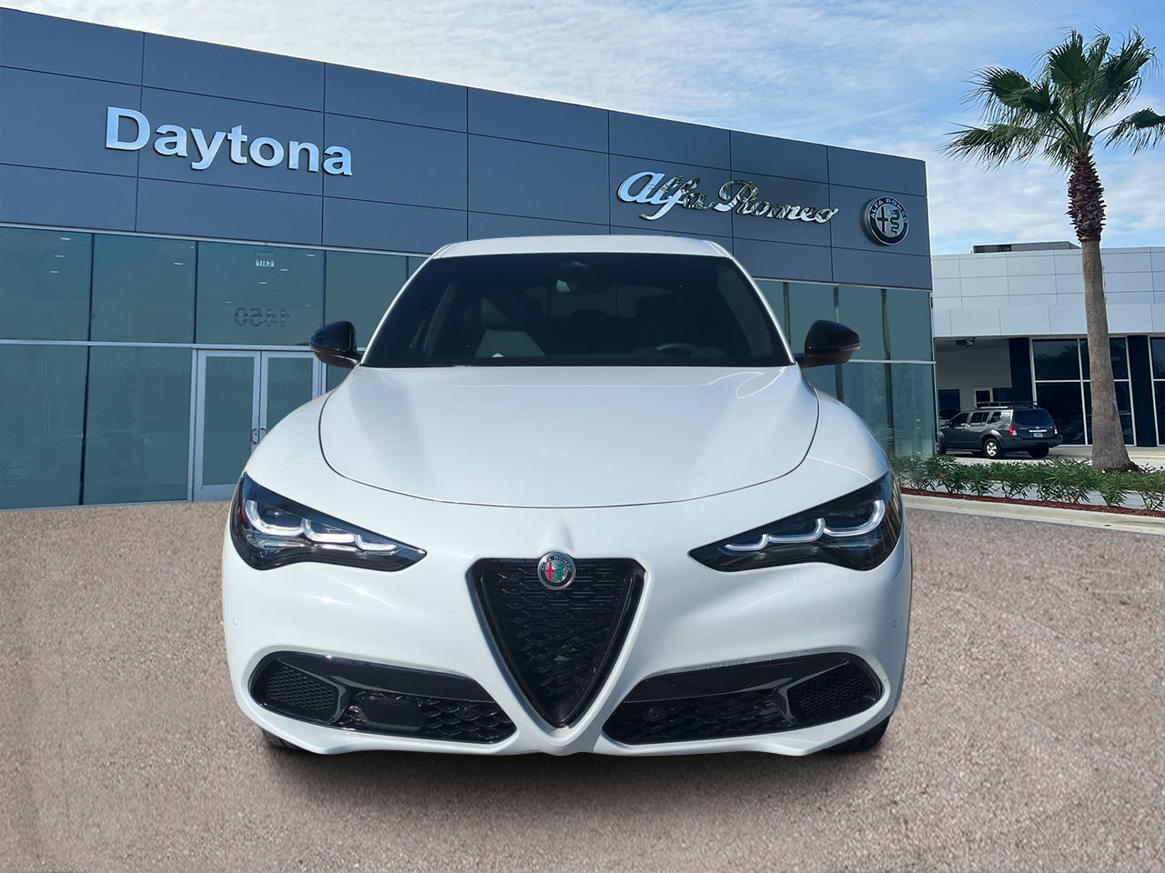 New 2025 Alfa Romeo Stelvio Sprint AWD/4WD image 8