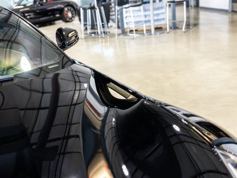 Used 2015 Ferrari F12 Berlinetta RWD image 14