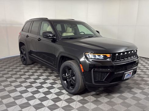 New 2026 Jeep Grand Cherokee Limited w/ Limited Altitude Package AWD/4WD image 2