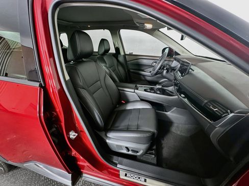 Used 2023 Nissan Rogue SL w/ SL Premium Package FWD image 32