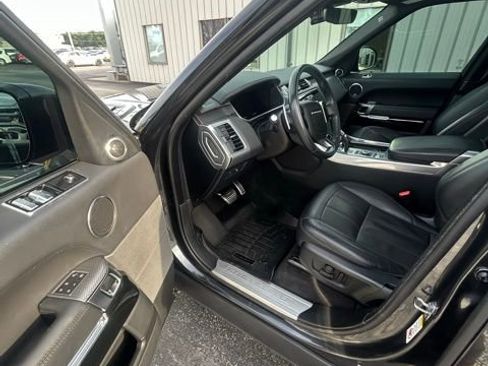 Used 2019 Land Rover Range Rover Sport Supercharged image 4