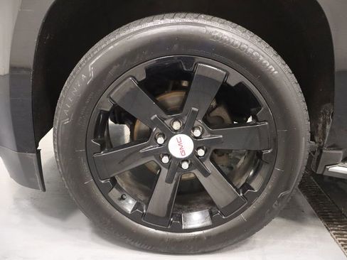 Used 2016 GMC Yukon Denali w/ Enhanced Security Package image 26