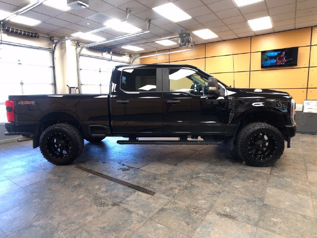 Certified 2024 Ford F250 XL w/ STX Appearance Package AWD/4WD image 8