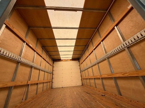 Used 2024 Ford E-350 and Econoline 350 Super Duty w/ Power Windows & Locks Group image 27