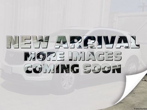 Used 2024 Cadillac XT5 Luxury FWD image 3