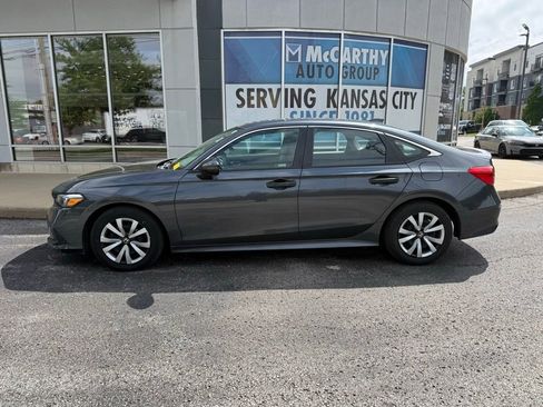 Used 2023 Honda Civic LX image 2