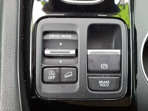 Used 2023 Honda Pilot Touring image 24