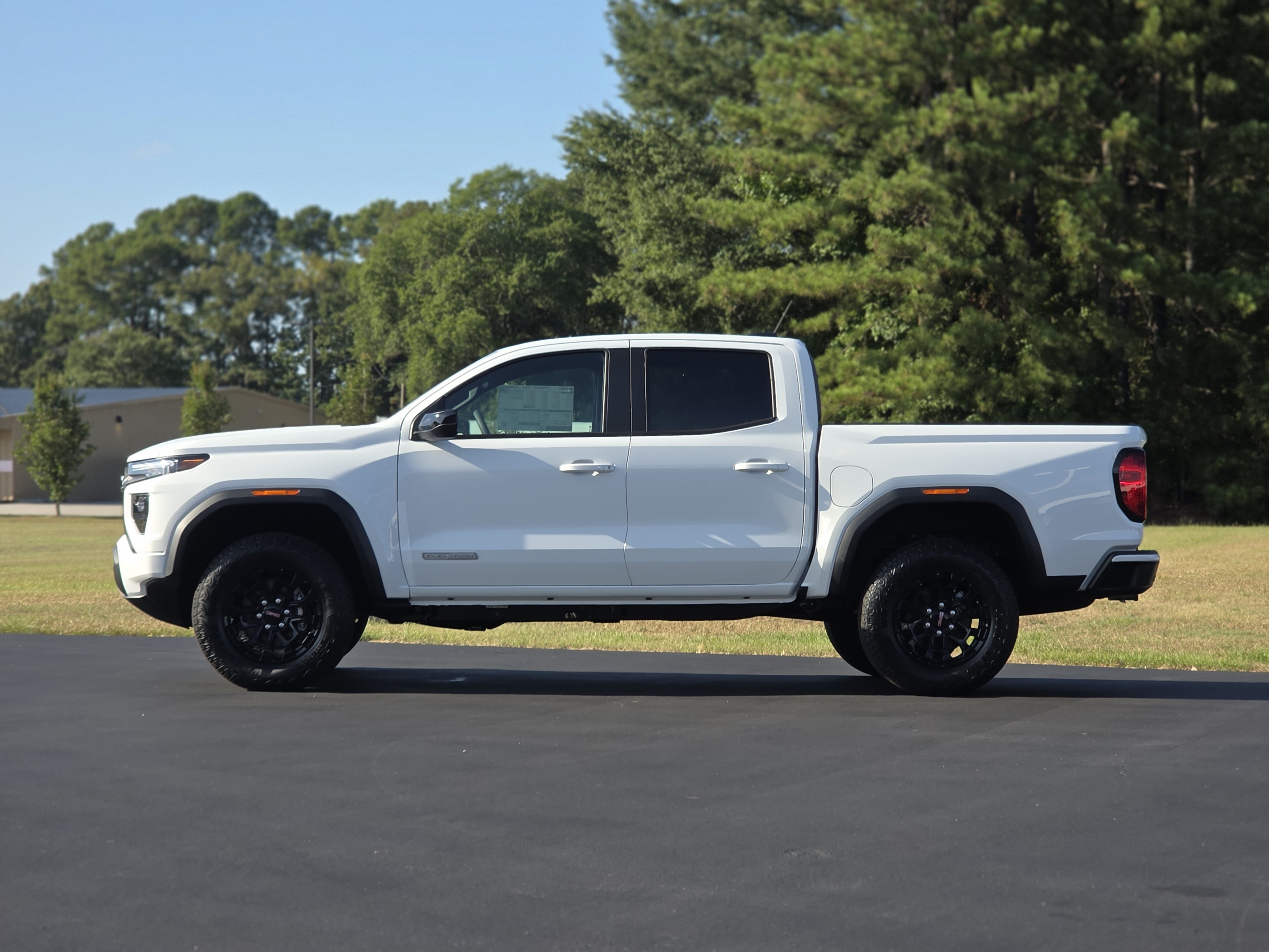 New 2026 GMC Canyon Elevation RWD image 4