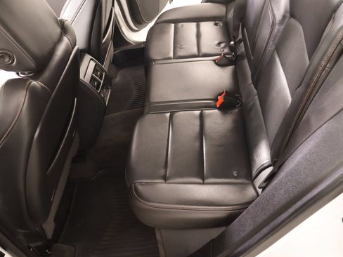 Used 2019 Cadillac XT4 Sport FWD image 12