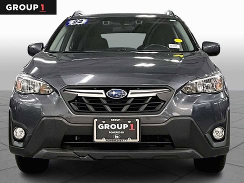 Certified 2022 Subaru Crosstrek 2.0i Premium w/ Moonroof Package image 3