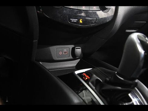 Used 2019 Nissan Rogue S AWD/4WD image 14