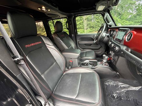 Used 2019 Jeep Wrangler Unlimited Rubicon AWD/4WD image 26