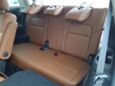 New 2026 Nissan Pathfinder Platinum image 30