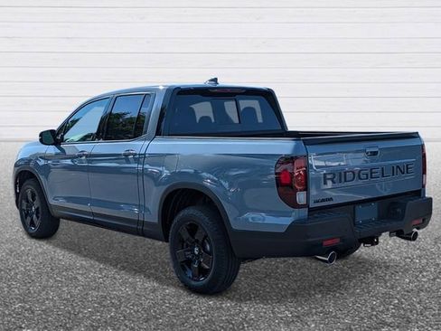 New 2026 Honda Ridgeline Black Edition image 3
