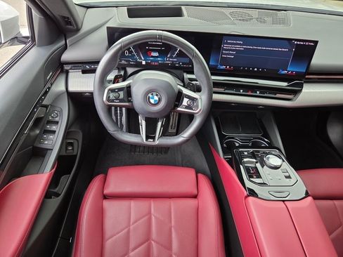 Used 2024 BMW 530i xDrive w/ M Sport Package AWD/4WD image 4