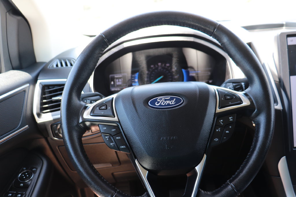 Used 2024 Ford Edge SEL AWD/4WD image 18