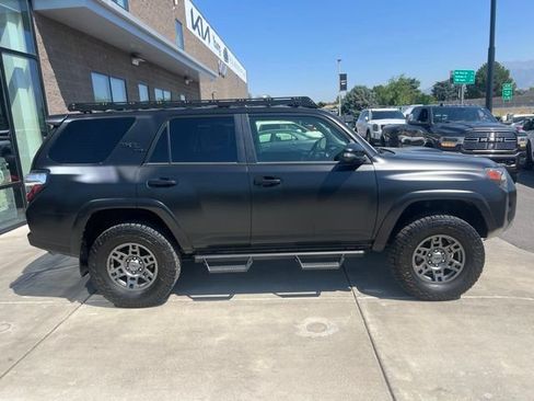 Used 2024 Toyota 4Runner TRD Off-Road Premium AWD/4WD image 6