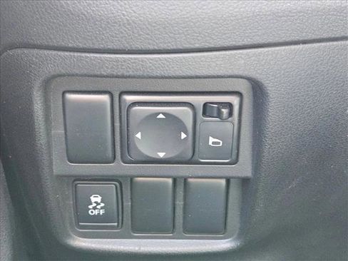 Used 2017 Nissan Juke S image 15