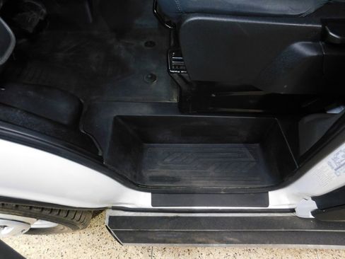 Used 2024 Ford Transit 250 Low Roof AWD w/ Exterior Upgrade Package image 31