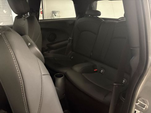 Used 2024 MINI Cooper S FWD image 32