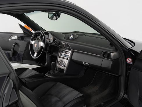 Used 2007 Porsche 911 GT3 RS RWD image 9