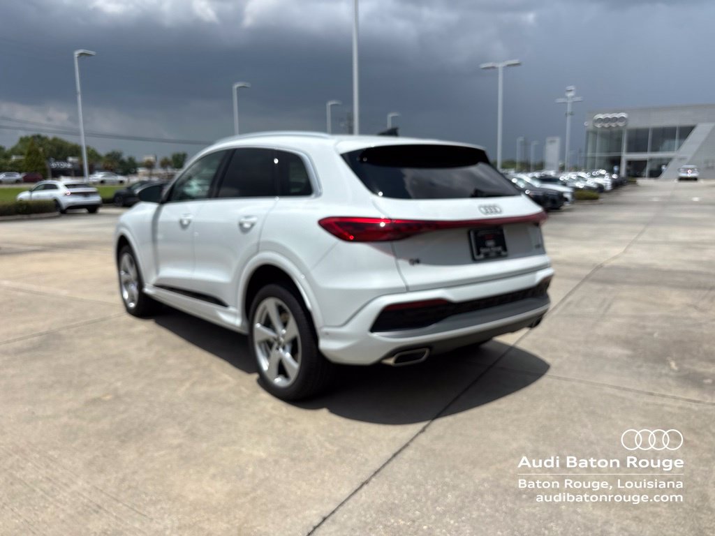 Used 2025 Audi Q5 Premium Plus w/ Premium Plus AWD/4WD image 3