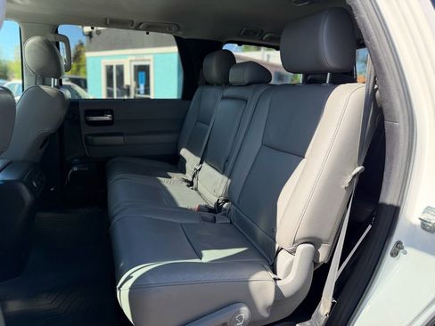 Used 2012 Toyota Sequoia Limited AWD/4WD image 11