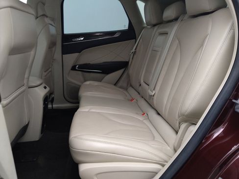 Used 2019 Lincoln MKC Reserve w/ MKC Climate Package AWD/4WD image 18