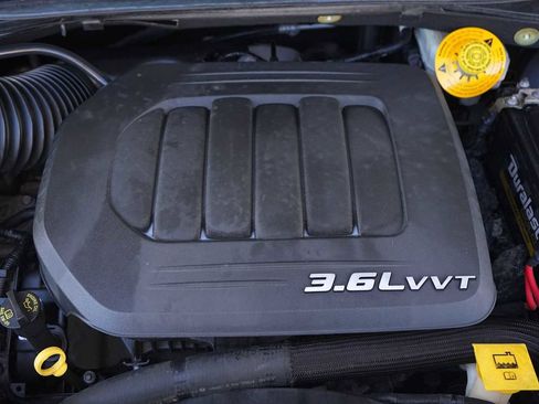 Used 2018 Dodge Grand Caravan GT image 9