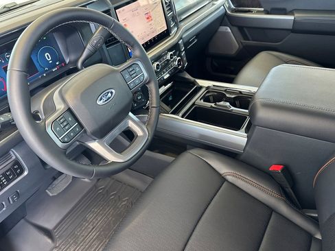 New 2025 Ford F250 Lariat w/ Chrome Package image 9