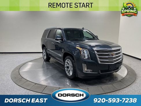 Used 2020 Cadillac Escalade Platinum image 4