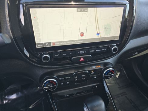 Used 2023 Kia Soul GT-Line image 35