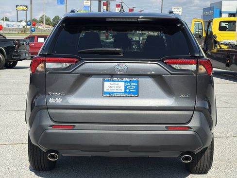 Used 2024 Toyota RAV4 XLE w/ Convenience Package FWD image 24