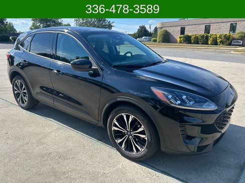 Used 2022 Ford Escape SE w/ SE Sport Appearance Package FWD image 7