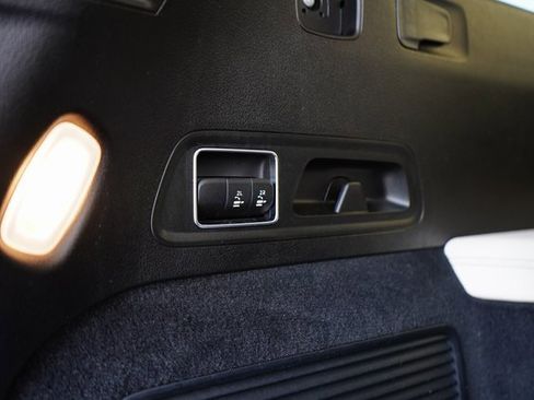 Used 2022 Mercedes-Benz GLS 450 4MATIC image 9